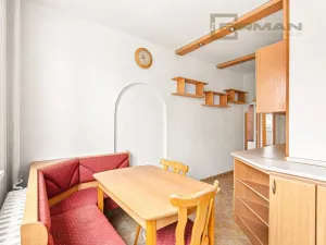 Prodej bytu 2+1, Karlovy Vary - Rybáře, Plešivecká, 61 m2