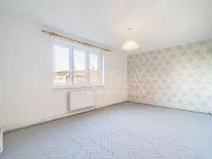 Pronájem bytu 3+1, Kralupy nad Vltavou - Mikovice, 28. října, 64 m2