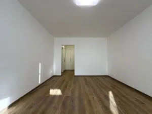 Pronájem bytu 1+1, Praha - Troja, Hnězdenská, 47 m2