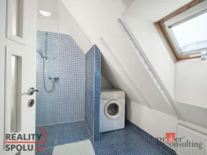 Pronájem bytu 1+kk, Praha - Vršovice, Bulharská, 58 m2