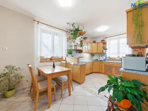 Prodej rodinného domu, Lipí, 238 m2