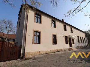 Pronájem bytu 1+kk, Hradec Králové - Nový Hradec Králové, Hlavní, 25 m2