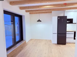 Pronájem bytu 2+kk, Benešov, Ulrichova, 54 m2