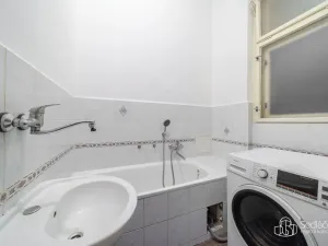 Prodej bytu 3+1, Karlovy Vary - Drahovice, Vítězná, 93 m2