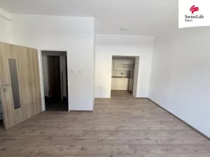 Pronájem bytu 1+kk, Úpice, Spojenců, 33 m2