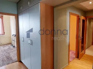 Pronájem bytu 3+1, Praha, Matúškova, 75 m2