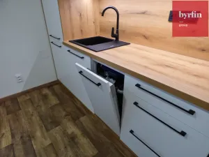 Pronájem bytu 2+kk, Opava, Těšínská, 36 m2