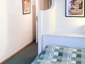 Pronájem bytu 3+1, Praha - Nové Město, Odborů, 87 m2