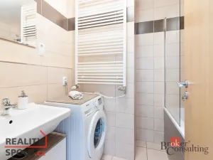 Pronájem bytu 3+kk, Praha - Řeporyje, Wiesenthalova, 76 m2