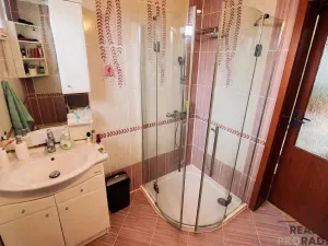 Prodej rodinného domu, Návsí, Jahodová, 240 m2