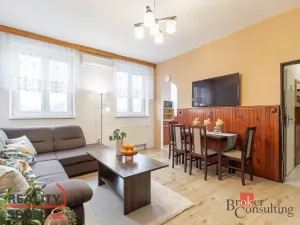 Prodej bytu 3+1, Lednice, Komenského, 68 m2