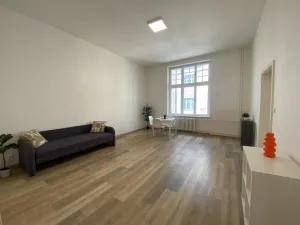 Prodej bytu 2+1, Karlovy Vary, Koptova, 74 m2