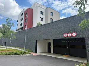 Prodej garážového stání, Praha - Modřany, Zlochova, 31 m2