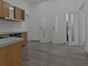 Prodej bytu 3+1, Praha, Novákových, 84 m2