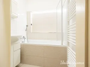 Pronájem bytu 1+kk, Praha - Strašnice, Černokostelecká, 32 m2