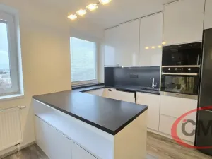 Pronájem bytu 2+kk, Praha, Kytínská, 63 m2
