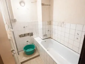 Prodej bytu 2+1, Karlovy Vary, Horova, 65 m2