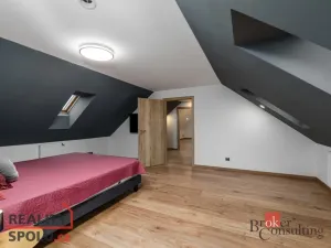 Prodej bytu 4+kk, Plzeň - Lobzy, Lobezská, 120 m2