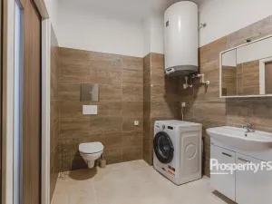 Prodej bytu 3+1, Hostinné, Dolní brána, 67 m2