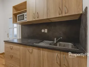 Prodej bytu 3+1, Hostinné, Dolní brána, 67 m2