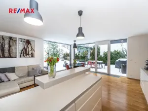 Pronájem vily, Praha - Lysolaje, 150 m2