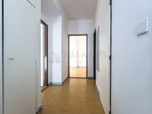 Prodej bytu 3+1, Praha - Strašnice, Na hroudě, 74 m2