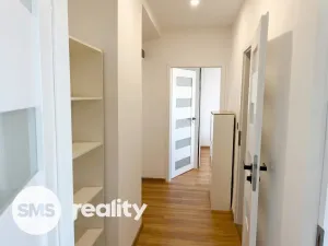 Pronájem bytu 2+kk, Ostrava - Poruba, Podroužkova, 50 m2