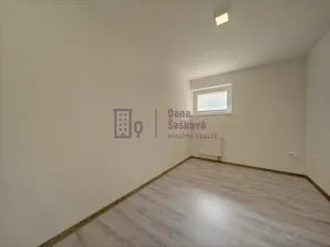 Pronájem bytu 3+kk, Jindřichův Hradec, sídliště Vajgar, 44 m2