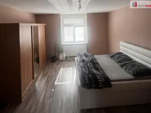 Pronájem bytu 2+1, Cheb, Vrchlického, 68 m2