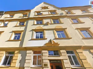 Pronájem bytu 2+1, Cheb, Vrchlického, 68 m2