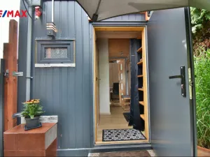 Pronájem bytu 1+kk, Hradec Králové - Plačice, Vilová, 18 m2