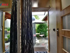 Pronájem bytu 1+kk, Hradec Králové - Plačice, Vilová, 18 m2