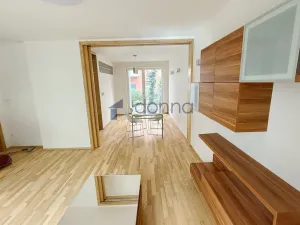Pronájem bytu 2+kk, Praha, Slezská, 60 m2