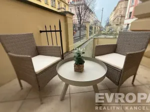 Pronájem bytu 2+kk, Praha - Vinohrady, U Zvonařky, 38 m2