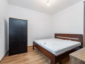 Prodej komerční nemovitosti, Studená, nám. Sv. J. Nepomuckého, 256 m2