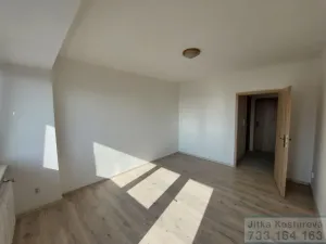 Pronájem bytu 1+kk, Opava - Kateřinky, Holasická, 25 m2