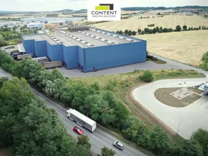 Pronájem skladu, Kozomín, 3800 m2