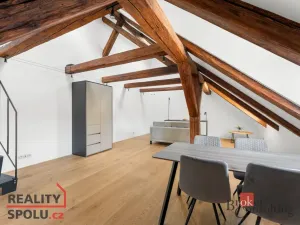 Pronájem atypického bytu, Jince, Slavíkova, 71 m2