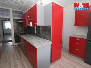 Prodej bytu 4+1, Hroznětín, Sídliště, 76 m2