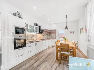 Prodej bytu 3+1, Plzeň, Hálkova, 132 m2