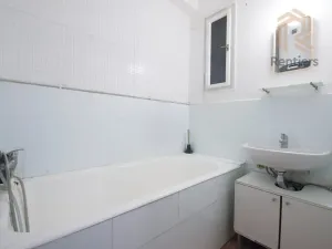 Pronájem bytu 1+kk, Praha - Podolí, Sinkulova, 31 m2