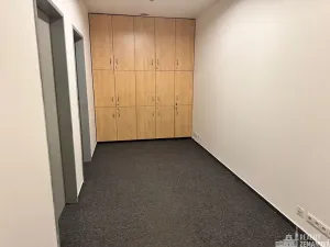 Pronájem kanceláře, Praha - Smíchov, Karla Engliše, 1006 m2