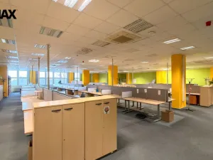 Pronájem kanceláře, Pardubice - Zelené Předměstí, Masarykovo náměstí, 416 m2
