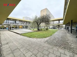 Prodej restaurace, Praha - Lhotka, Novodvorská, 412 m2