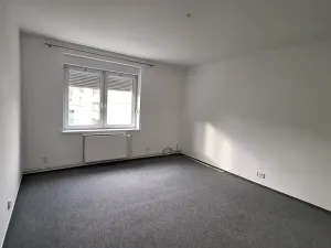 Pronájem bytu 3+1, Plzeň, Pod Záhorskem, 100 m2