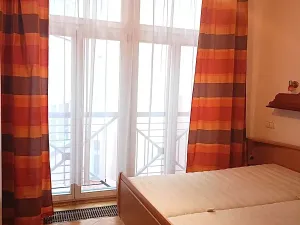 Pronájem bytu 2+kk, Praha - Žižkov, Orebitská, 45 m2