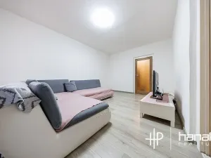 Prodej bytu 3+1, Ostrava, Bohumíra Četyny, 65 m2