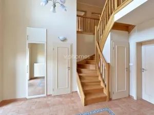 Pronájem vily, Praha - Nebušice, K vinicím, 300 m2