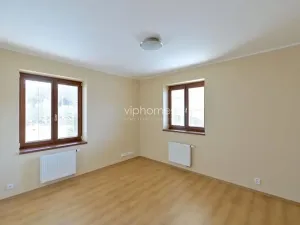 Pronájem vily, Praha - Nebušice, K vinicím, 300 m2