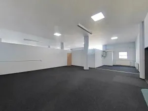 Pronájem obchodního prostoru, Jihlava, Dělnická, 200 m2